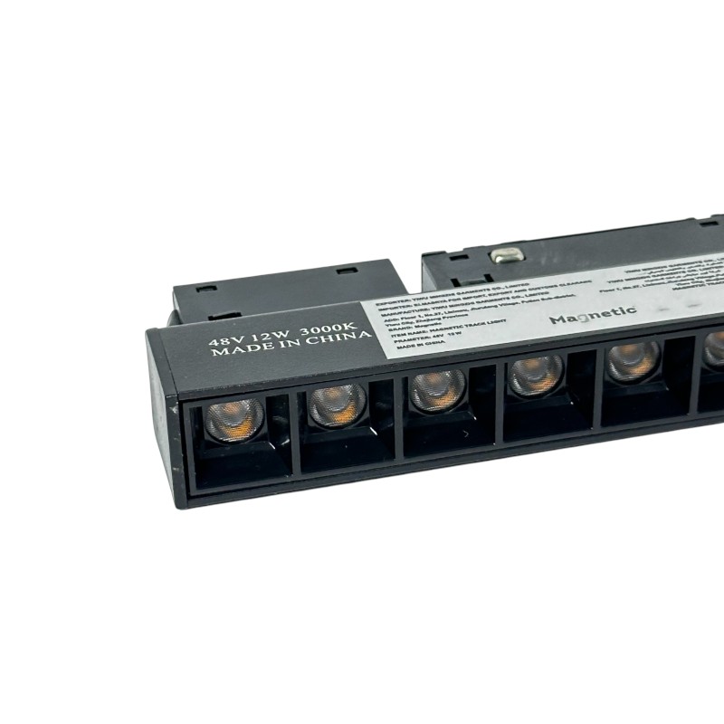 Magnetic lens spotlight 3000K