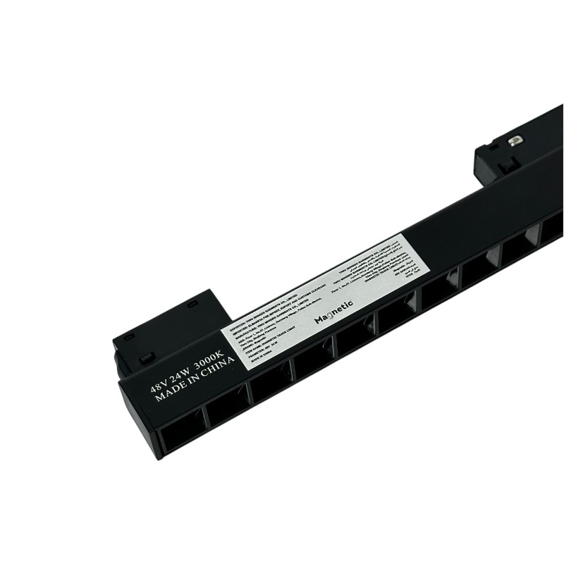 Magnetic lens spotlight 3000K